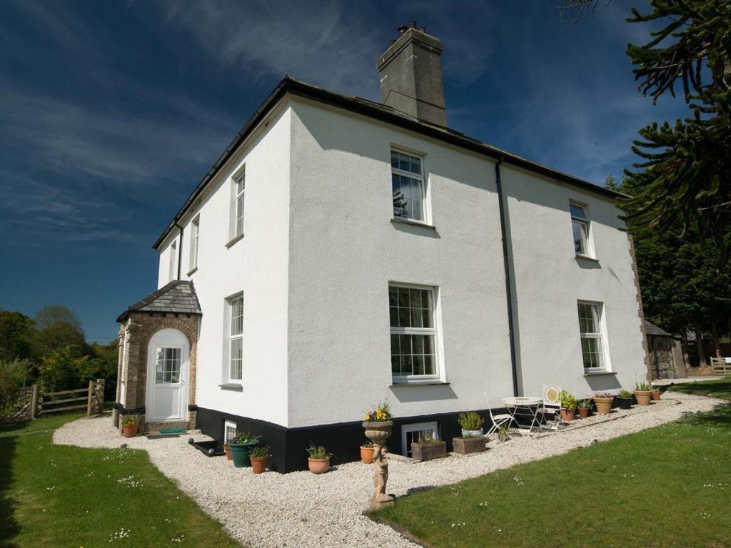 Bed and Breakfast Poole Farm Лонсестон Экстерьер фото
