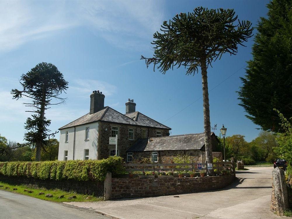 Bed and Breakfast Poole Farm Лонсестон Экстерьер фото