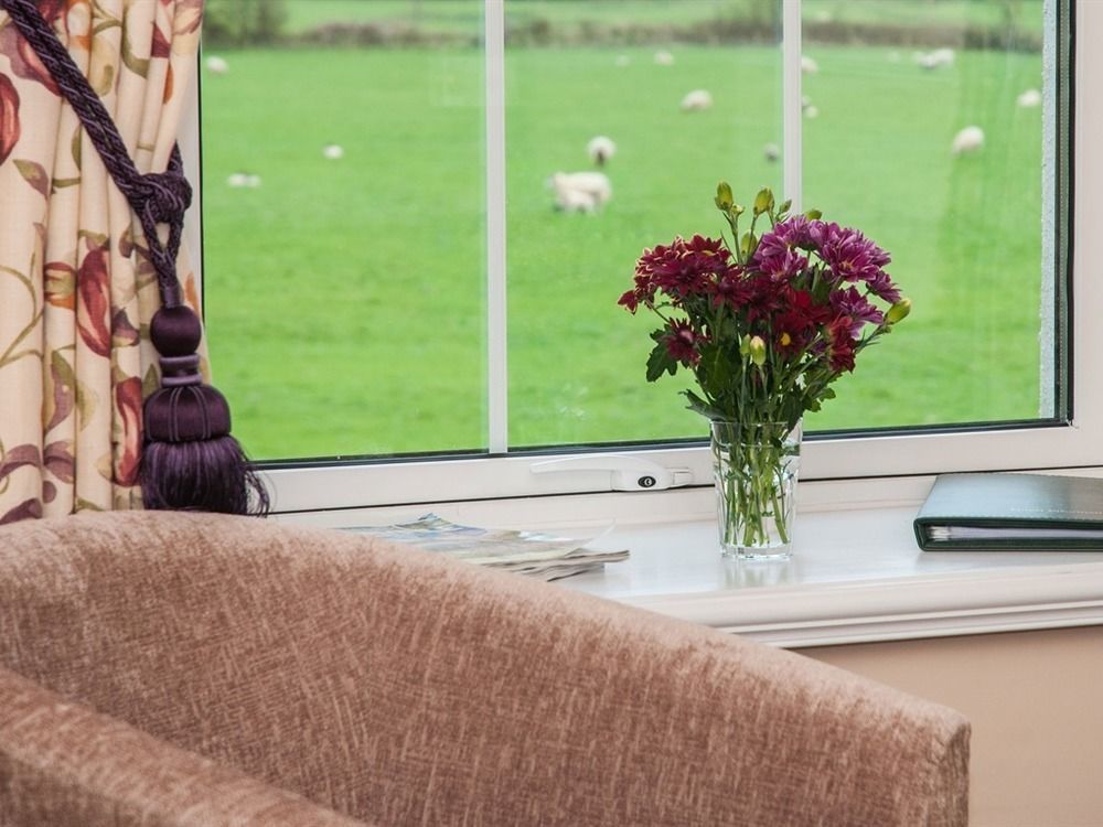 Bed and Breakfast Poole Farm Лонсестон Экстерьер фото